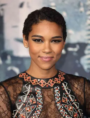Alexandra Shipp 