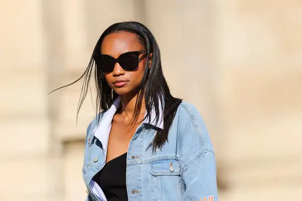 Black model with straight hair