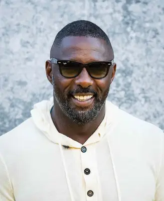 Idris Elba with short, textured haircut