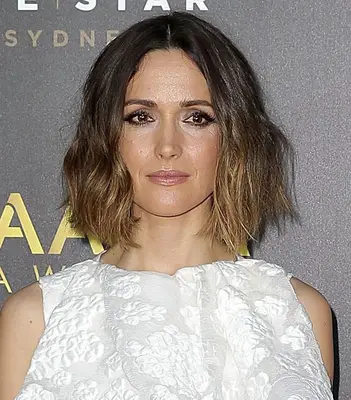 Rose Byrne wavy ombre bob