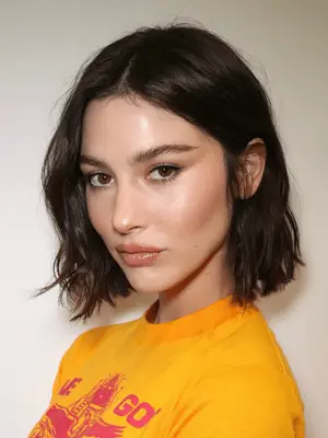 Janelle Monae wavy sculpted bob