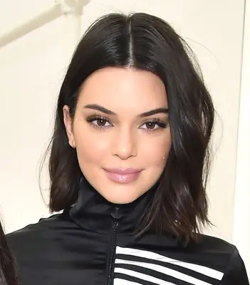 Kendall Jenner wavy lob