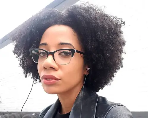 Eden Stuart with type 4B hair in a wash-and-go style