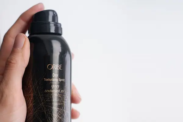 oribe dry texturizing spray