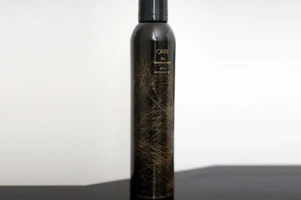oribe dry texturizing spray