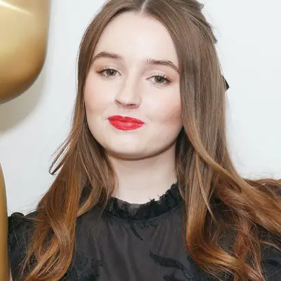 Cinnamon Hair Color Kaitlyn Dever