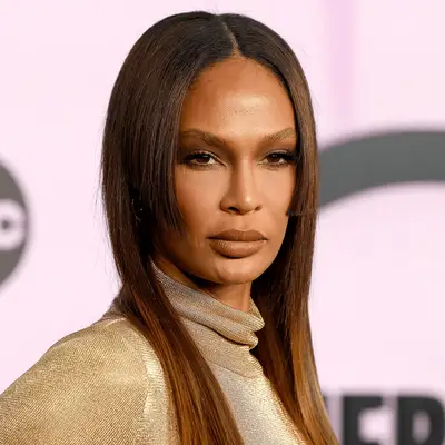 Jennifer Lopez with long shag and bangs