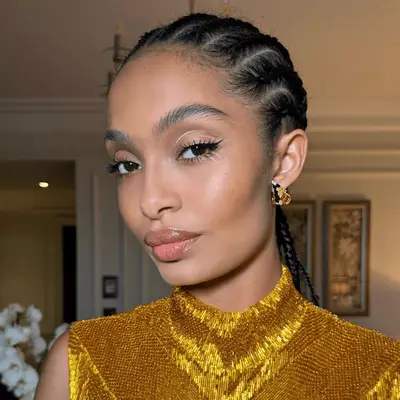 Beyonce with mid-length hair and micro bangs