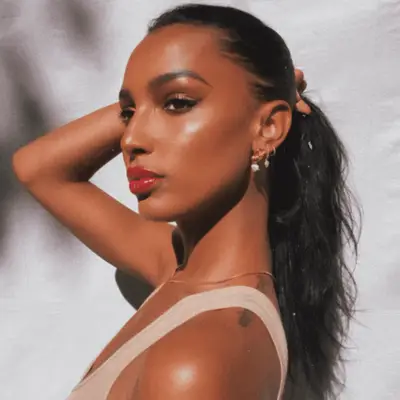 Elizabeth Olsen with messy side braid