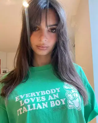 Emily ratajkowski hair color 
