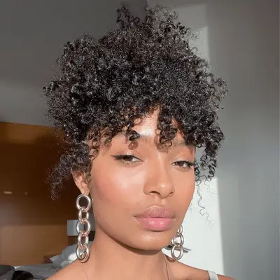 yara shahidi with curly hair