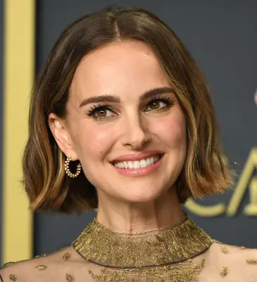 Natalie Portman textured lob