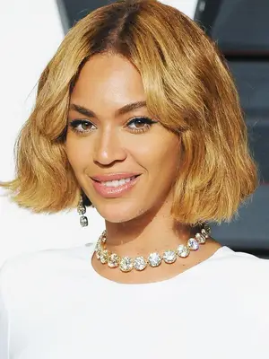 bob haircuts: Beyonce with a bob