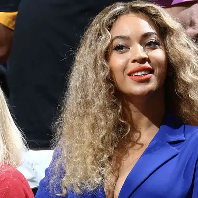 beyoncé vanilla chai blonde hair