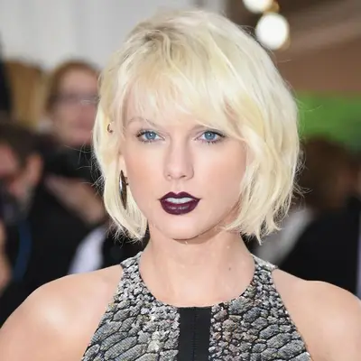 White Blonde Hair on Taylor Swift