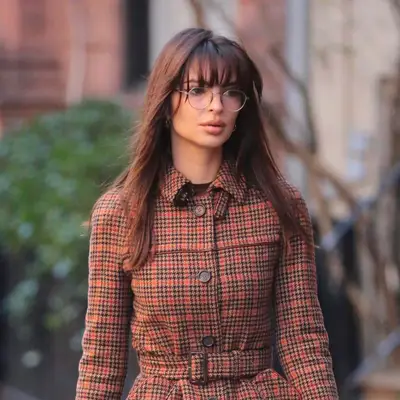 Emily Ratajkowski with bottleneck bangs.