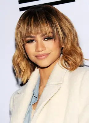 Zendaya choppy bob