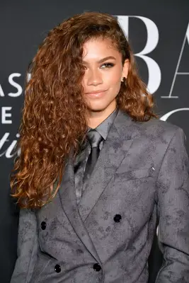 Zendaya side swept waves