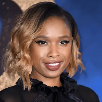 Jennifer Hudson wearing honey blonde bob