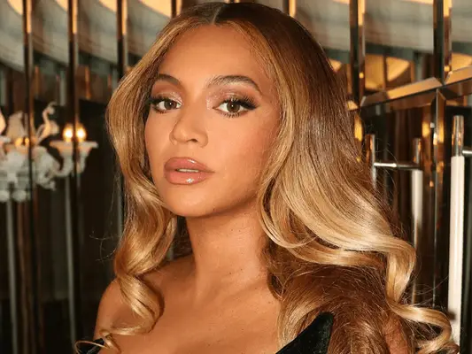 14 ideas destacadas de miel rubia que hacen un argumento fuerte para ir más ligero