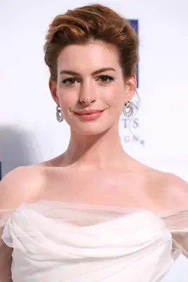 Anne Hathaway