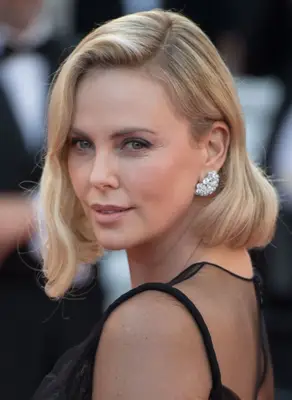 Charlize Theron with a side-parted wavy lob at the 2017 Cannes Film Festival