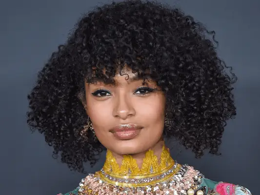 Jak stylizovat krátké vlasy 37 elegantními, snadnými způsoby