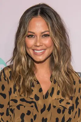 Vanessa Lachey tousled beach waves