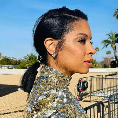 Susan Kelechi Watson straight low pony with side part