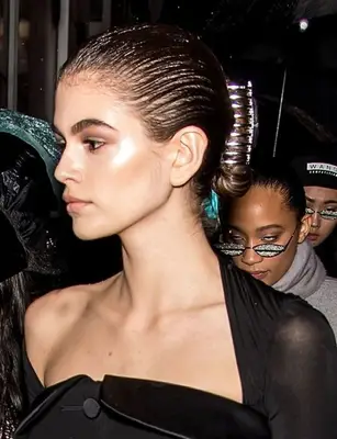 Kaia Gerber Banana Clip