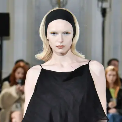 alex consani black retro 1960s headband runway look