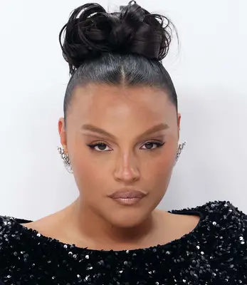 Paloma Elsesser attends the 2022 CFDA Awards