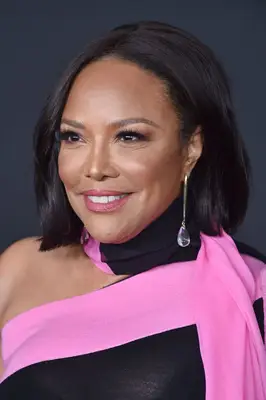 Lynn Whitfield sleek bob