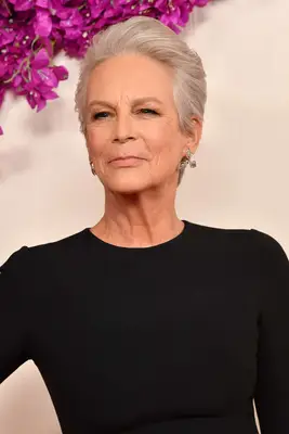 Jamie Lee Curtis wearing a short, cropped haircut