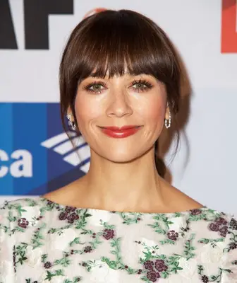Rashida Jones with full bangs at the 2017 Courage in Journalism Awards in Los Angeles