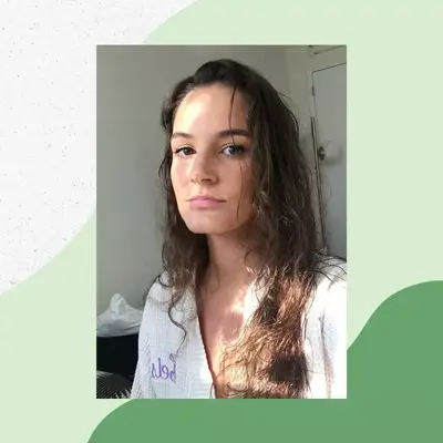 what is cbd oil - kelsey clark in robe