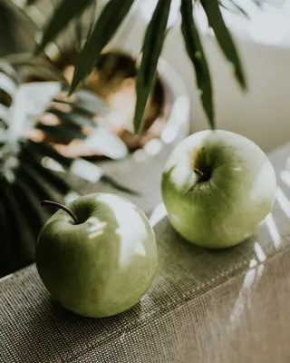 Apples in the sunlight