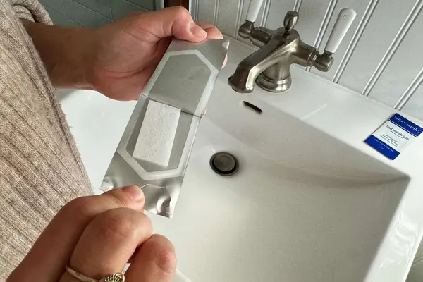 Crest 3D Whitestrips Radiant Express