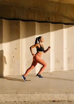 runner in the city light