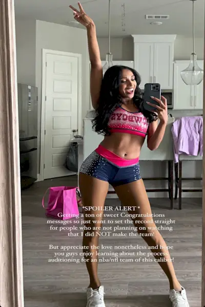 conoce a anisha del documental de netflix de las porristas de los vaqueros de dallas