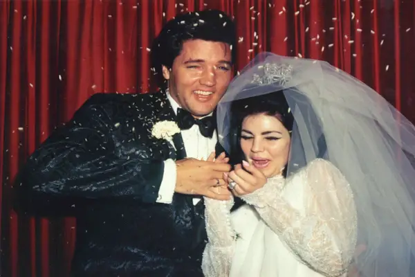elvis presley priscilla presley en su boda