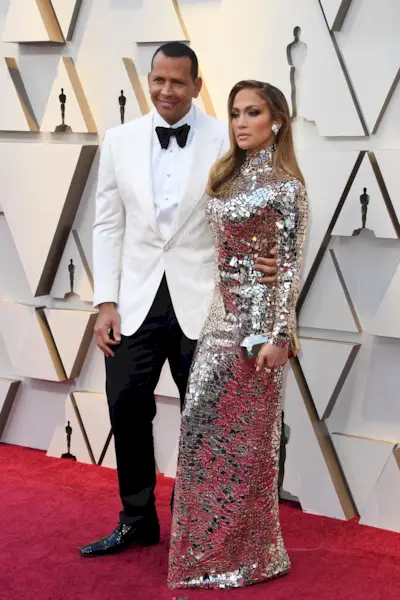 Jennifer Lopez è fantastica nel suo abito da red carpet per gli Oscar 2019