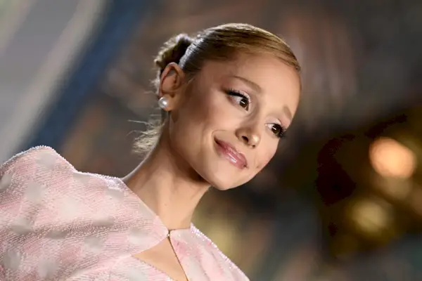 Experti na to, proč byste neměli komentovat 'Wicked' Stars Ariana Grande a Cynthia Erivo's Body