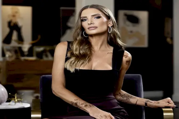 Wie hoch ist das Vermögen von Jason und Brett Oppenheim im Jahr 2024? Von The O Group bis zur 6. Staffel von „Selling Sunset“.