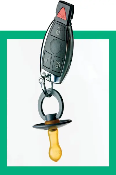 clés de voiture et tétine