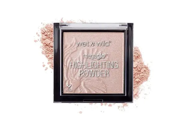 Wet N Wild Megaglo Highlighting Powder in Blossom Glow