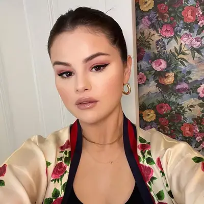 Selena Gomez with winged eyeliner