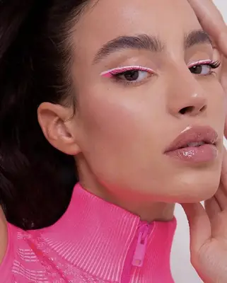 pink lined makeup look