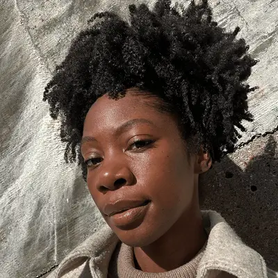 MYM Beauty editor wearing Jones Road tinted moisturizer