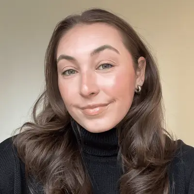 MYM Beauty editor wearing Jones Road tinted moisturizer